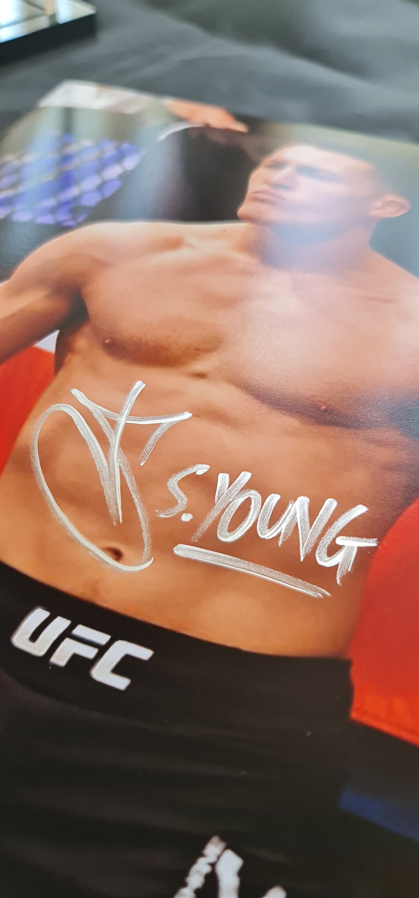 "Smokin" Shane Young signed A4