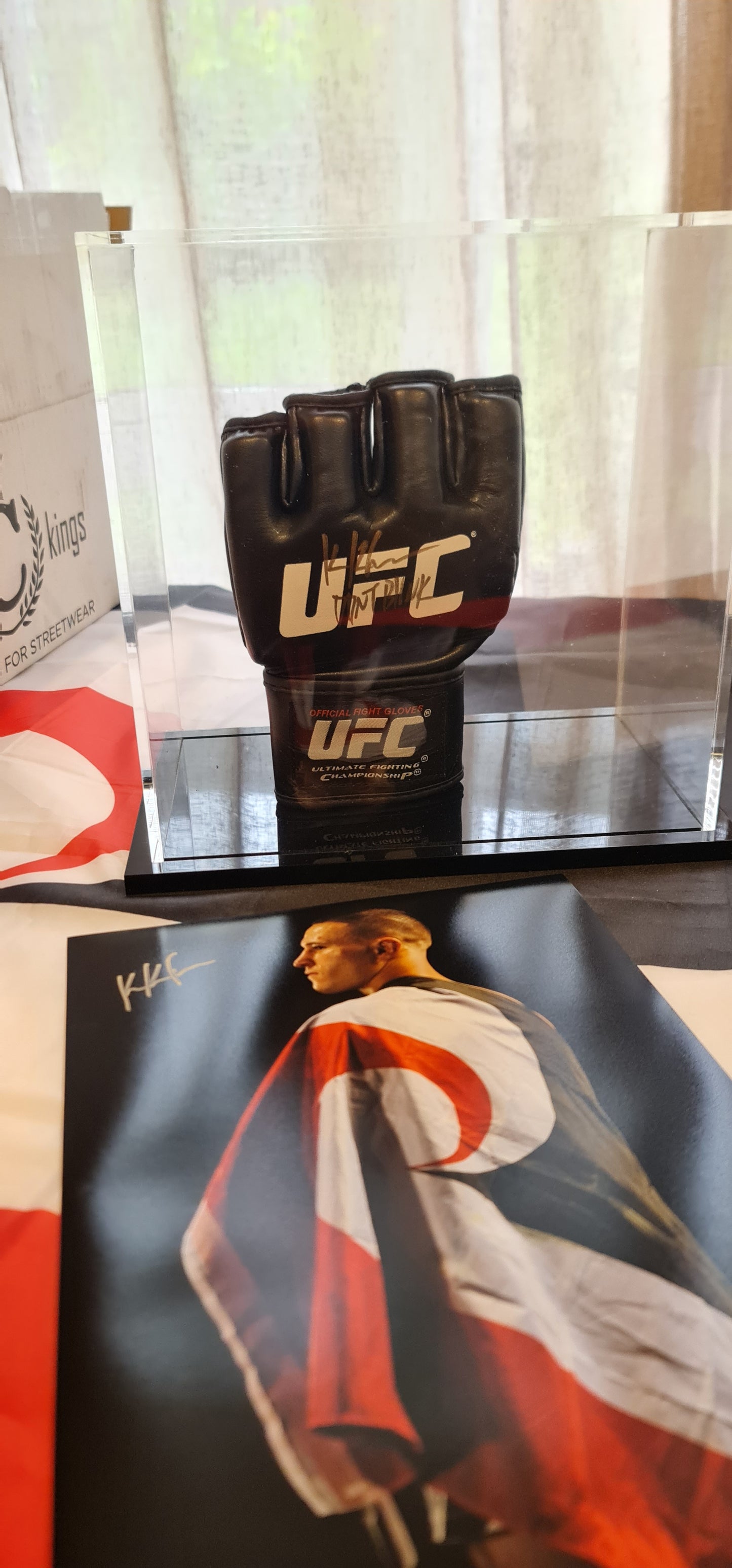 Kai "Don't Blink" Kara-France UFC Glove auto
