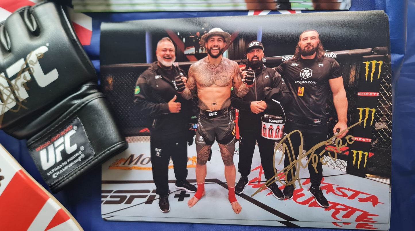 Tyson Pedro signed A4 (team)